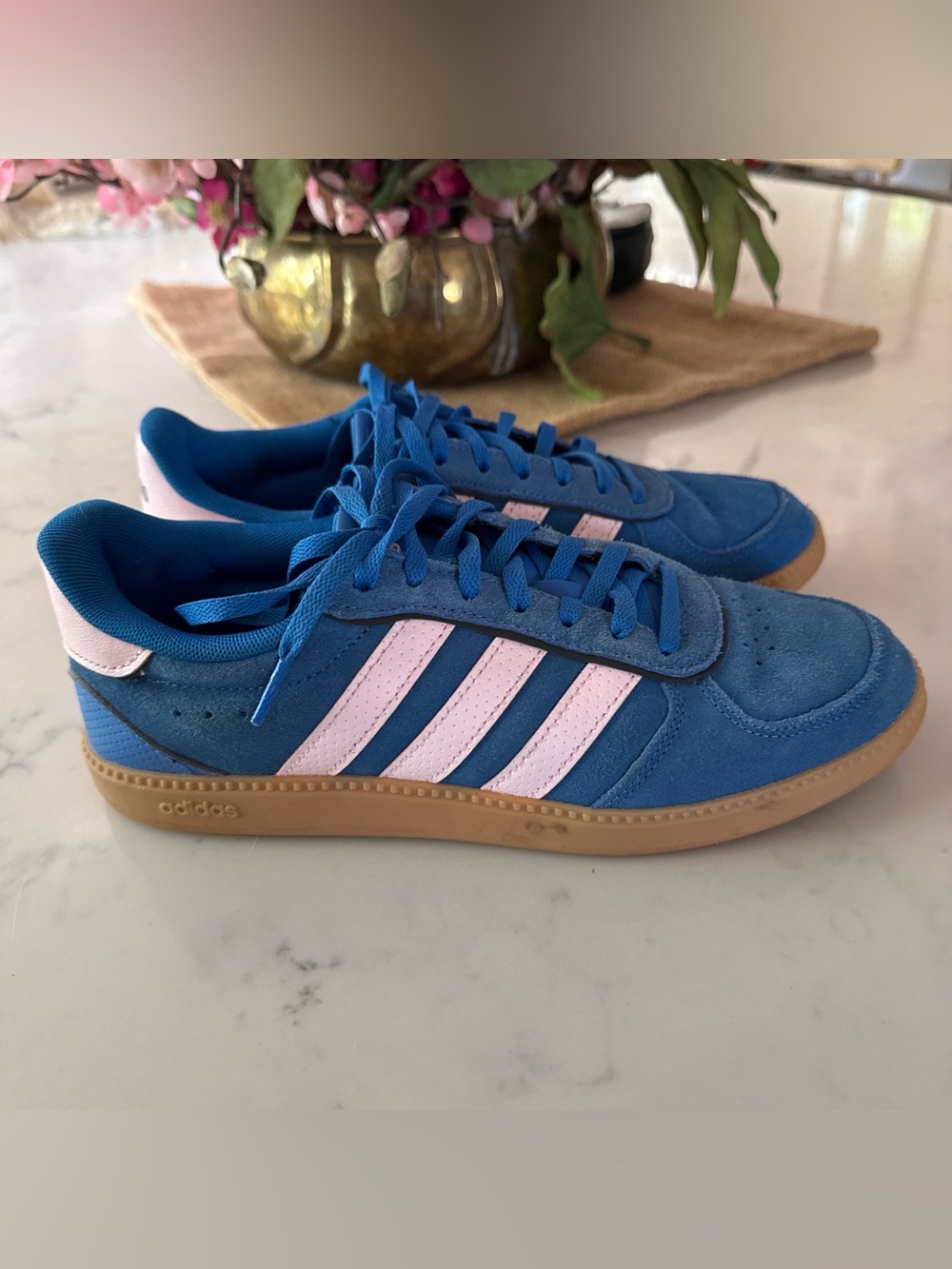 adidas blue suede low-top sneakers with pink stripes